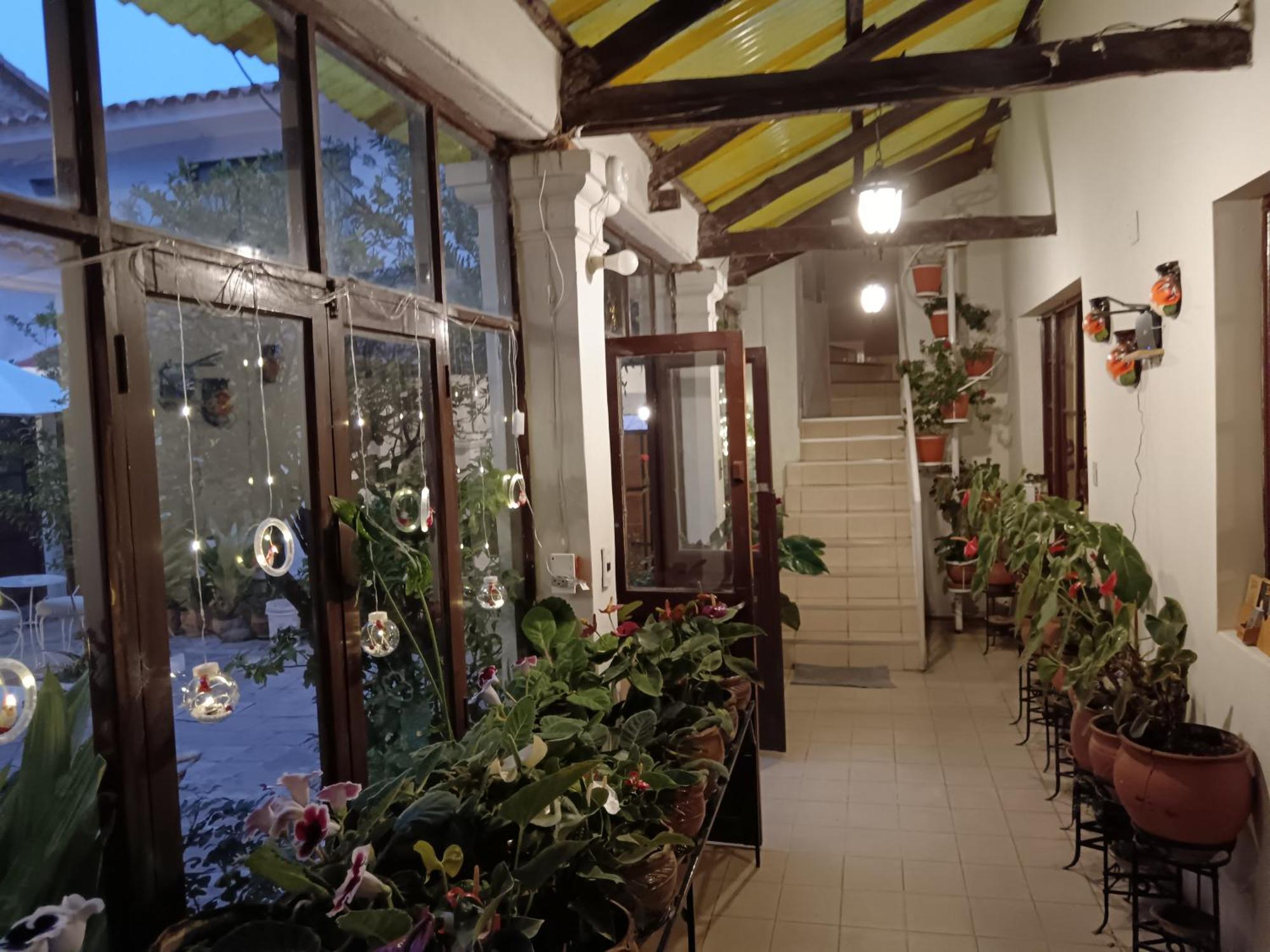 Hospedaje Ajayu Сукре Экстерьер фото